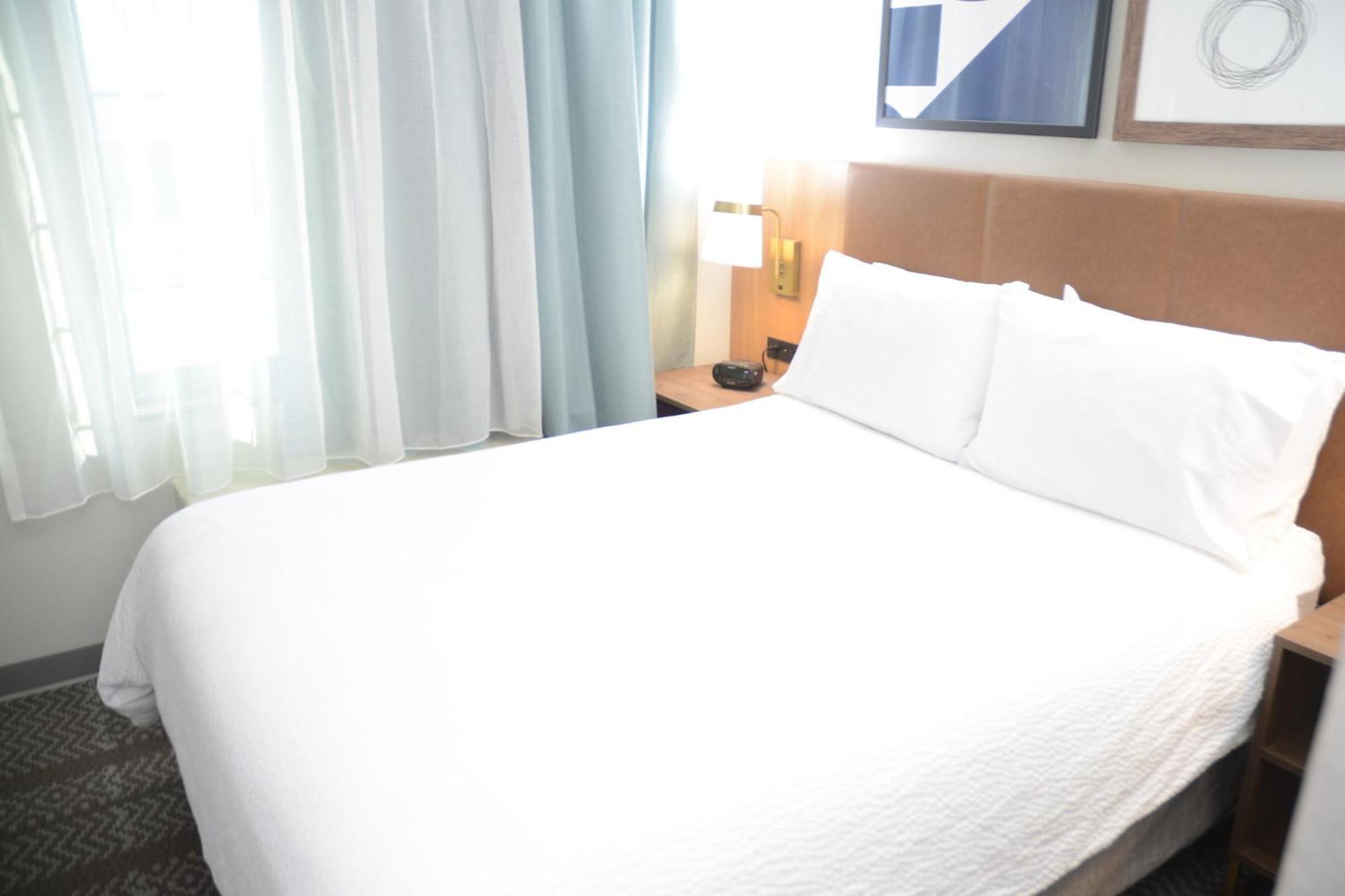 สเตย์บริดจ์ สวีท ทูซอนแอร์พอร์ต Hotel ภายนอก รูปภาพ